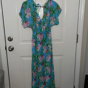 Maxi tropical boutique dress cut out back